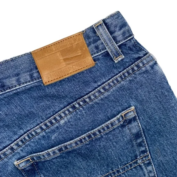 Tommy Hilfiger Vintage 90s Mom Shorts - Picture 2 of 8